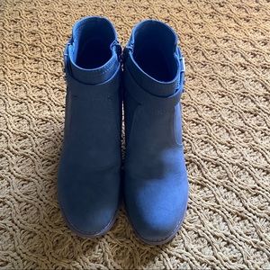 Nautica Gray Heeled Ankle Boot